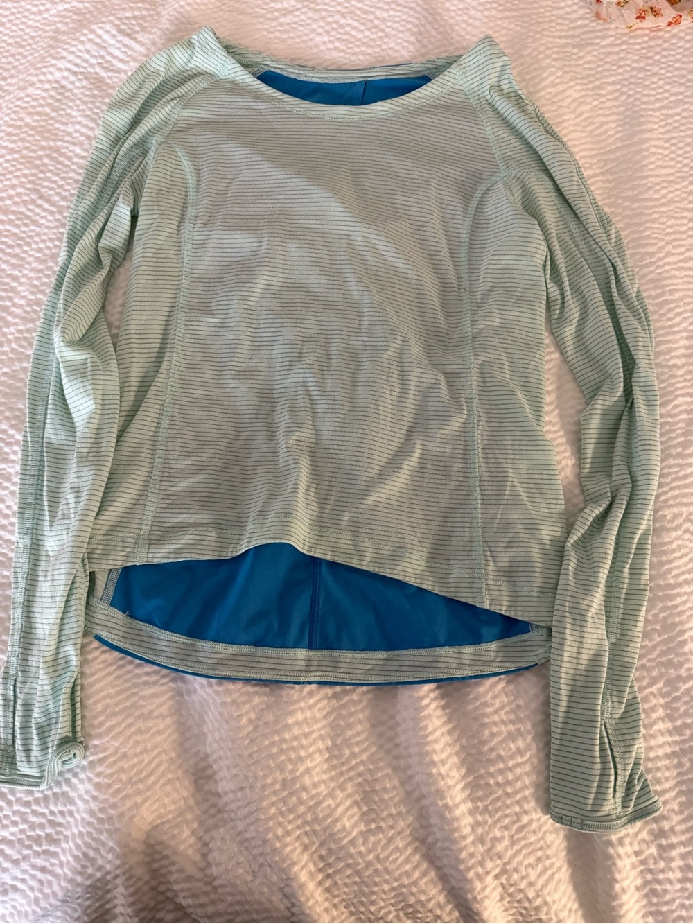 Lululemon long sleeve athletic top. Size 6